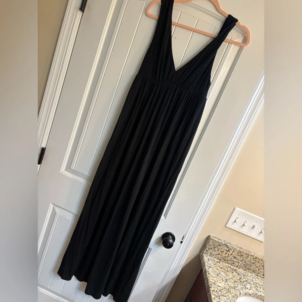 ⚓️J CREW Black Maxi Dress